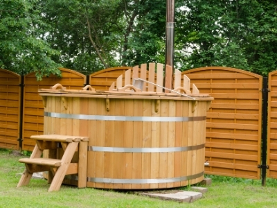 Kültéri fürdődézsa